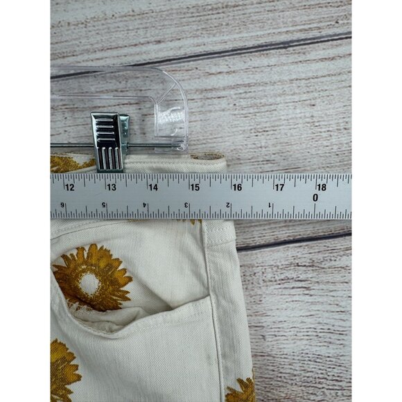 Guess 30th Anniversary Sunflower Print‎ Jeans Women's Size 30 White NEW - Picture 11 of 15